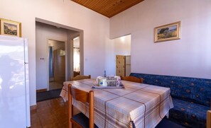 House | Dining
