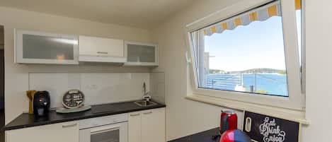 Cuisine privée | Réfrigérateur, surface de cuisson, cafetiÚre-théiÚre, grille-pain