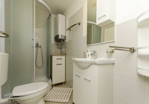 Bathroom - Apartment Mirjana (Rogoznica)