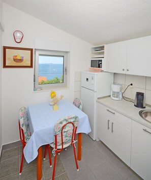 Cucina privata | Frigorifero, microonde, forno, piano cottura