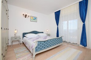 In-room safe, iron/ironing board, free WiFi - Apartments Petar (Okrug)