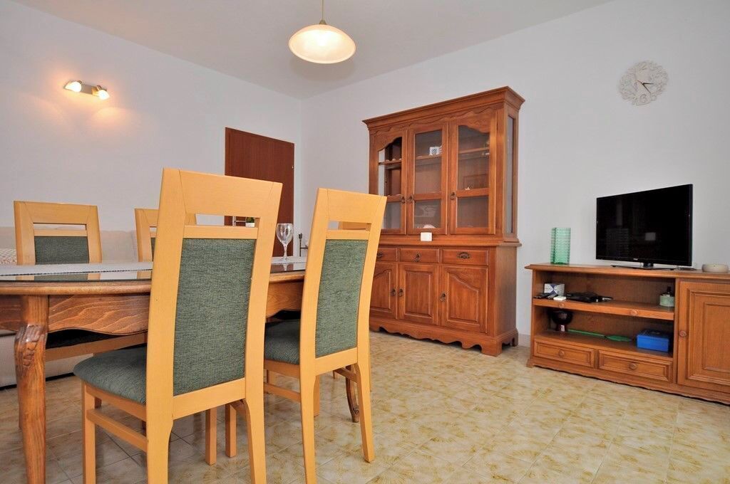 Apartment (A2) | Living room