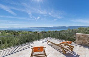 Water view - House Petric (Bol)