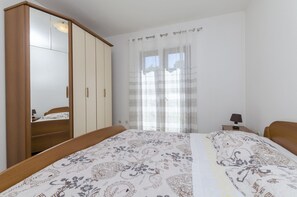 Free WiFi - Apartments Tonko (Postira)