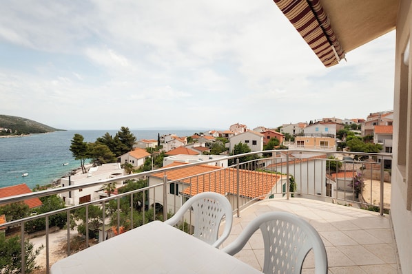 Apartment (A3) | Balcony