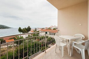 Apartment (A2) | Balcony