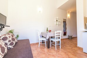 Apartment (A5) | Ruang tamu