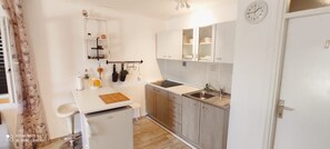 Studio (A1) | Cuisine privée