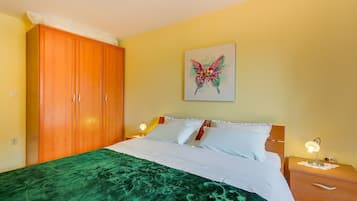 4 quartos, cofres nos quartos, Wi-Fi de cortesia