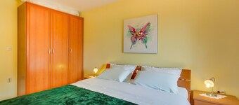 Apartments and Room Rukonic