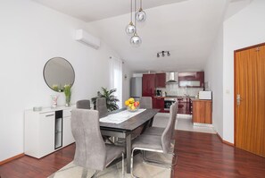 Apartment (A3) | Dining - Apartments Zivana (Primosten)