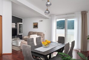 Dining - Apartments Zivana (Primosten)