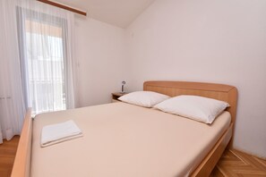 1 bedroom, iron/ironing board, free WiFi