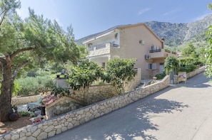 Building design - Apartments Caric (Jelsa)