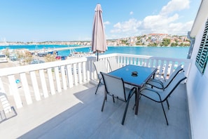 Appartement (A4) | Vue sur lâeau