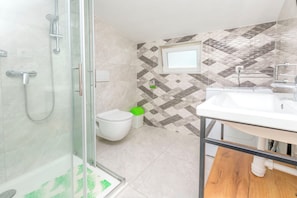 Apartment (A3) | Bathroom