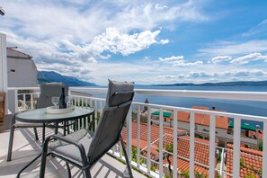 Apartment (A1) | Terrace/patio