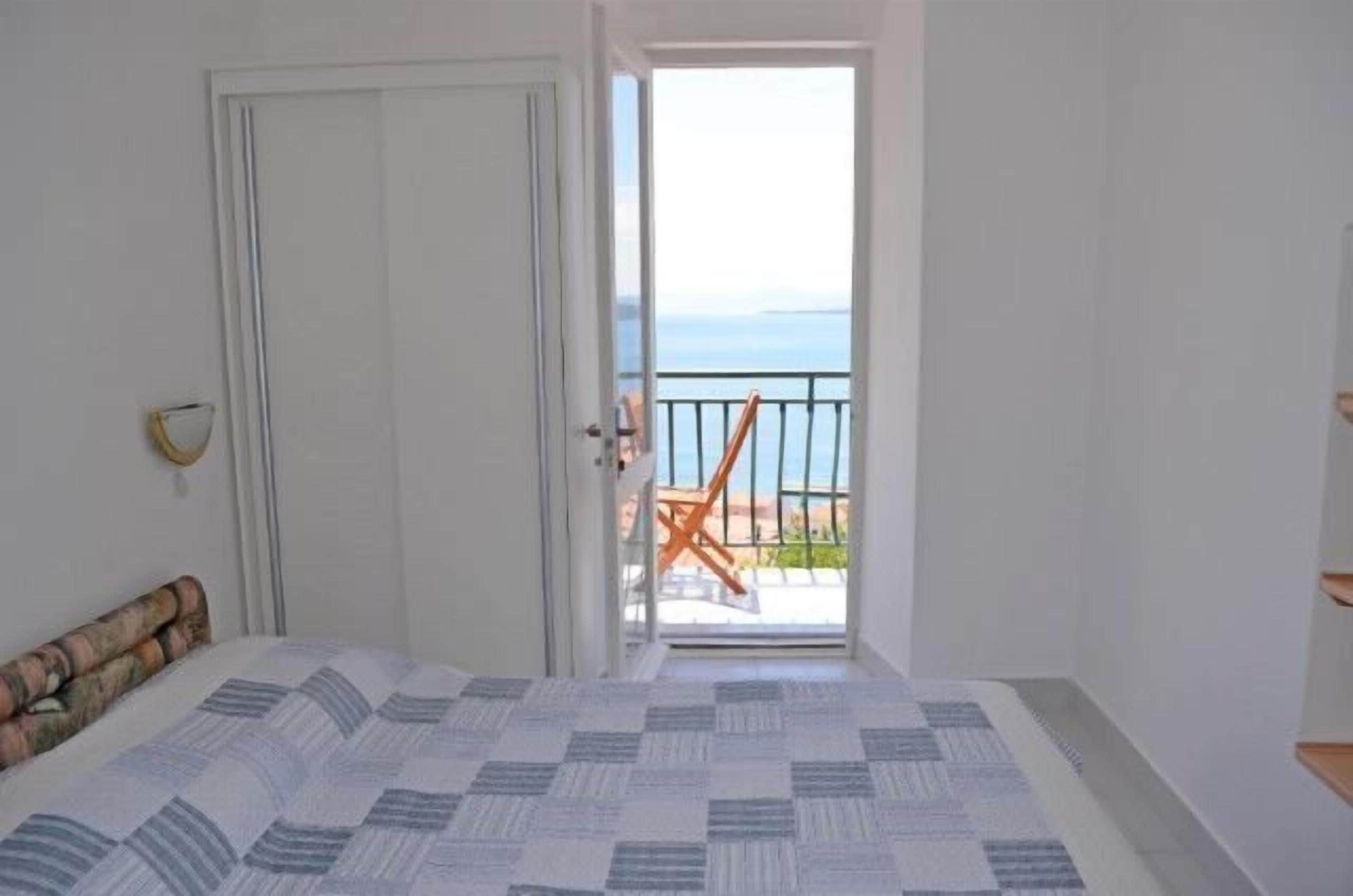 Casa | Tabla de planchar con plancha y wifi gratis 