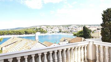 Apartment (A2) | Water view