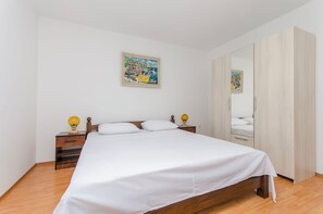 아파트 (A2) | 무료 WiFi, 침대 시트