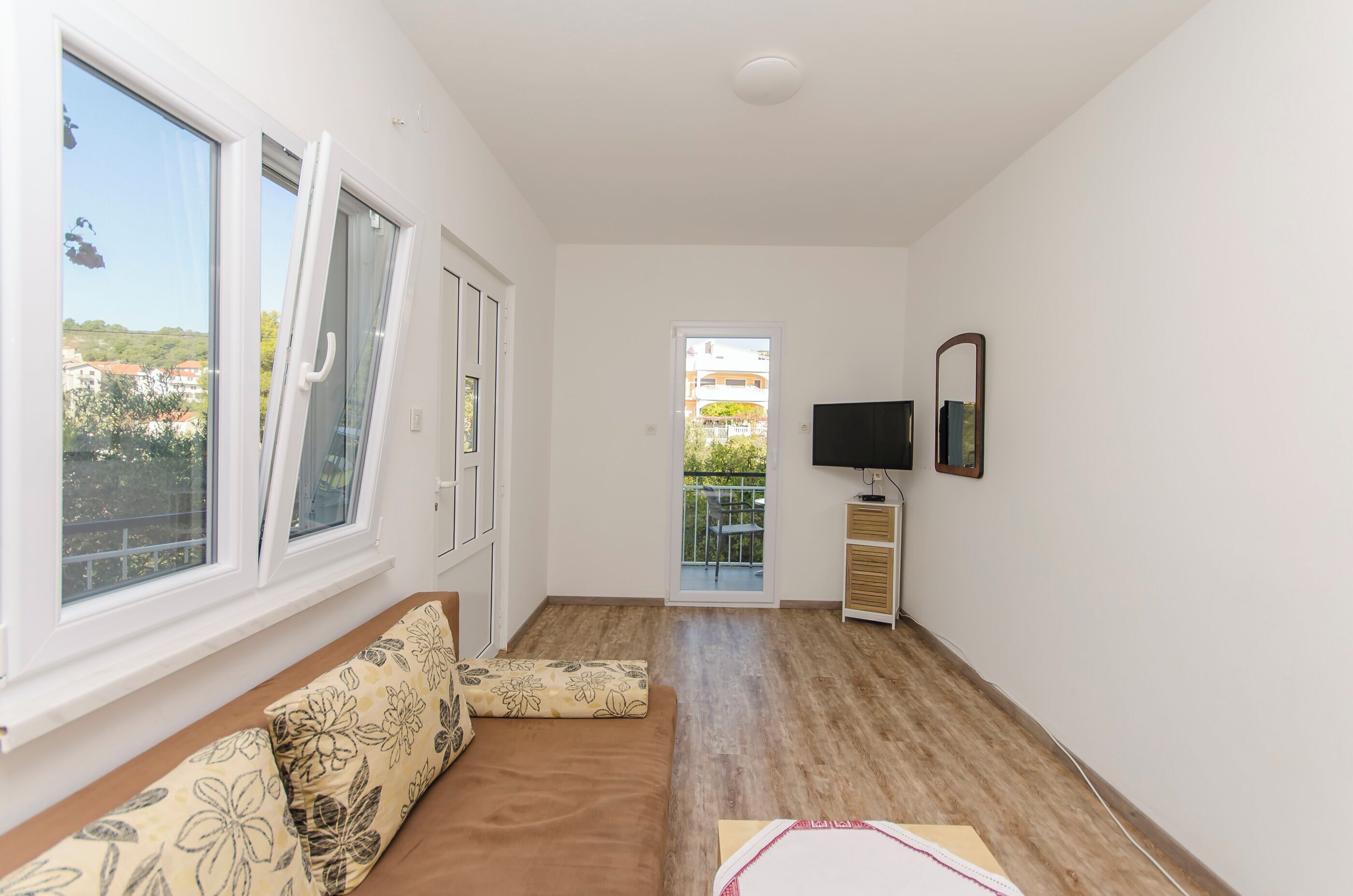 Apartment (A1) | Living room | TV