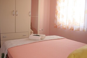 Room - Apartment Anton (Slatine)