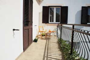 Apartment (A1) | Terrace/patio