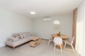 Appartement (A2) | Coin séjour | Télévision