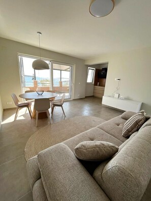 Apartment (A2) | Living area