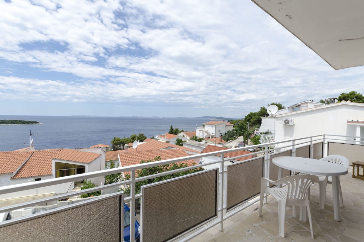 Apartemen (A1) | Teras/patio
