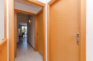 Apartment (A1) | Flur