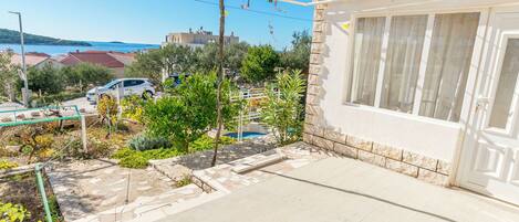 Apartment (A1) | Terrace/patio