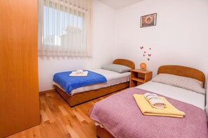 Apartment (A4) | 4 bedrooms, free WiFi