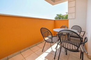 Apartment (A3) | Balcony