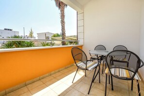 Apartment (A1) | Balkon