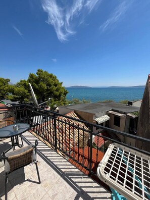 Apartemen (A1) | Balkon