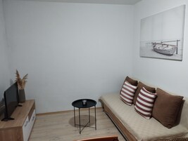 Apartment (A1) | Living area | TV