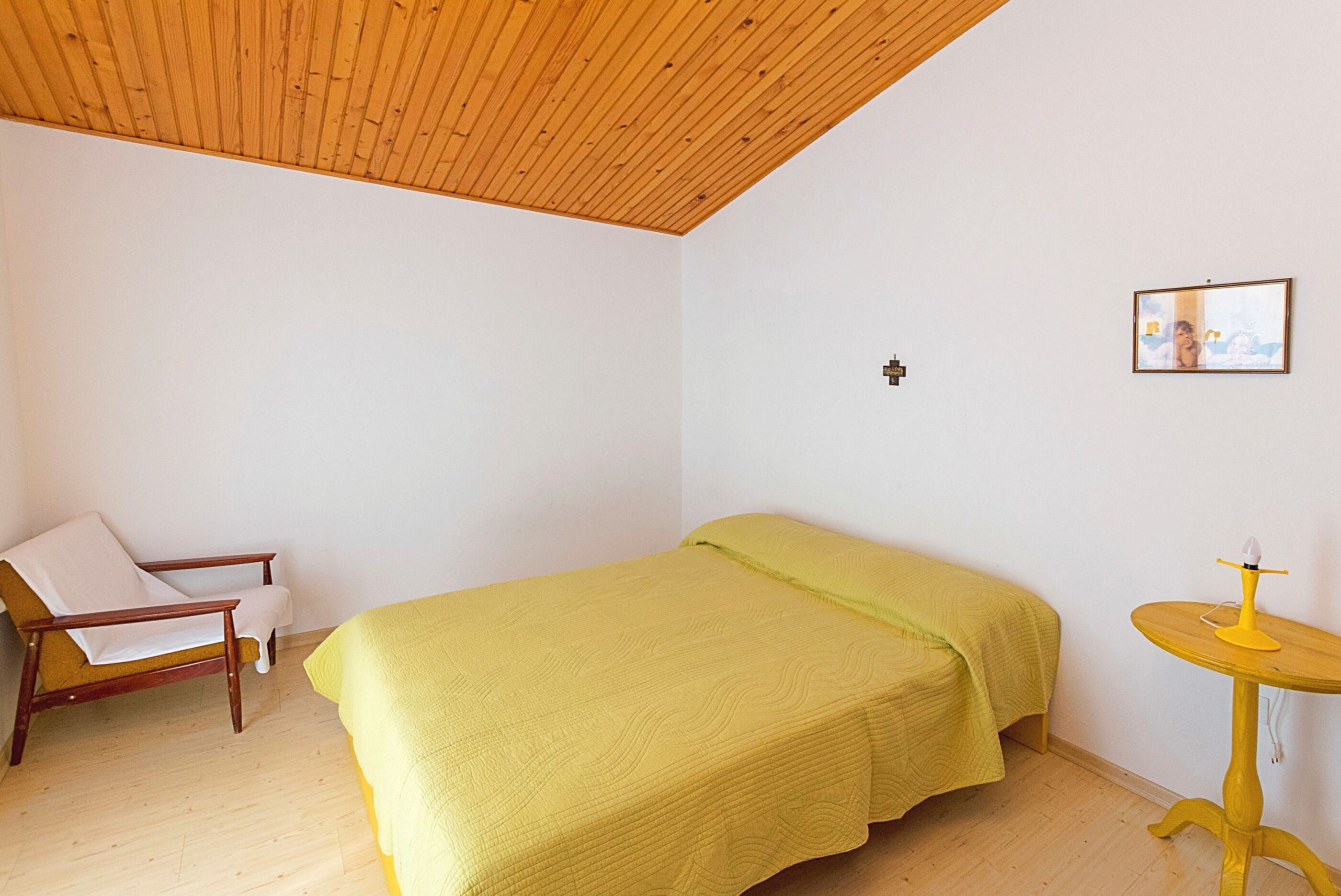 Apartment (A2) | Free WiFi, bed sheets