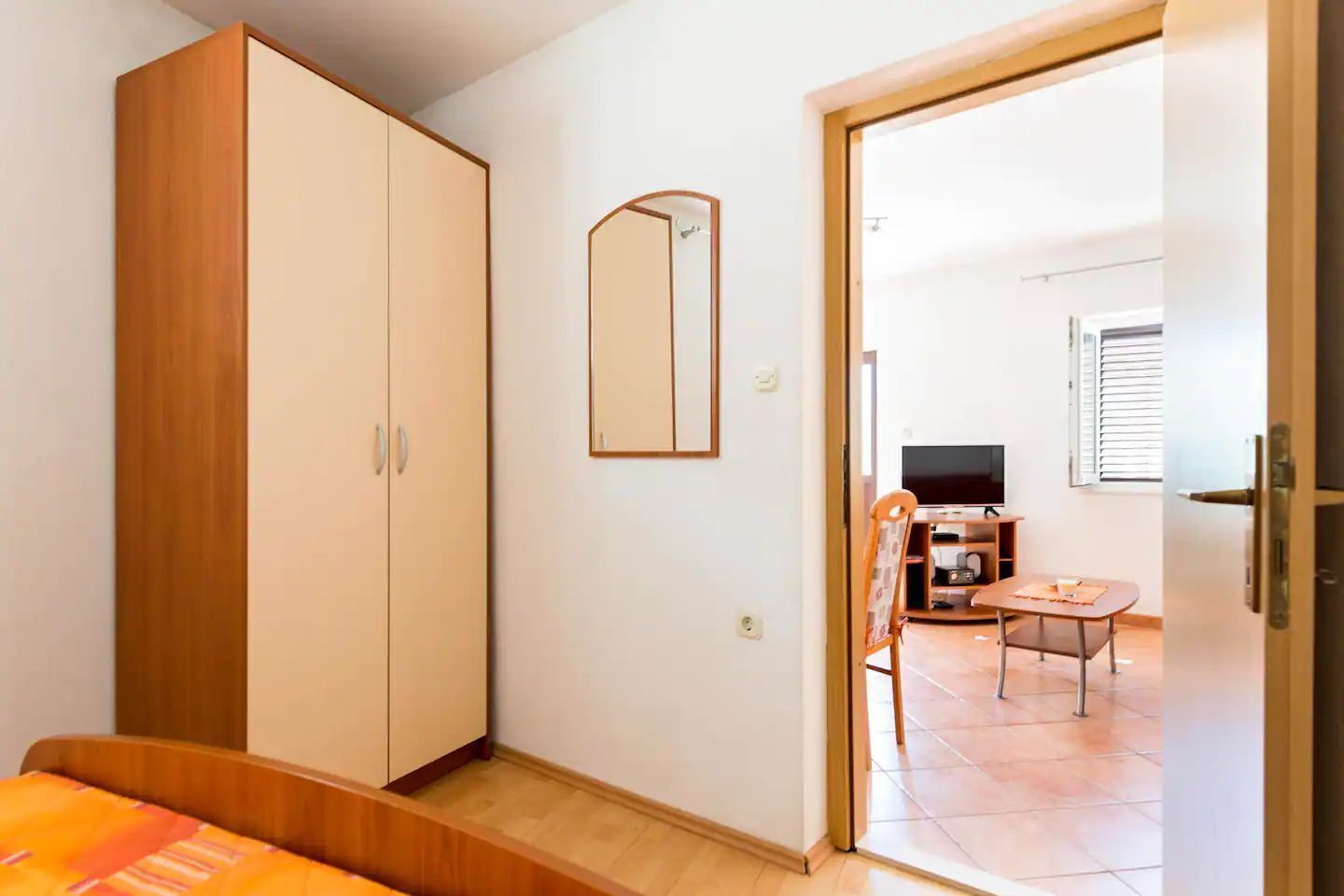 Strykejern/-brett og sengetøy