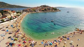 Beach nearby - Apartment Milka (Primosten)