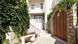 Building design - Apartment Milka (Primosten)
