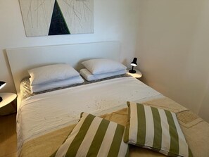 Free WiFi, bed sheets - Apartment Primosten Studio (Primosten)