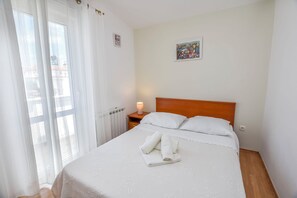 Apartment (A1) | Free WiFi, bed sheets - Apartments Jasna (Primosten)