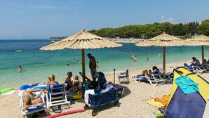 Beach - Apartments Antonia (Primosten)