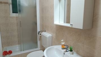 Appartamento (A2) | Bagno | Doccia