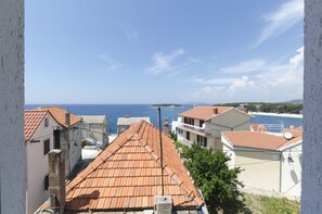 View from room - Apartments Mirko (Primosten)