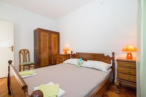 In-room safe, free WiFi