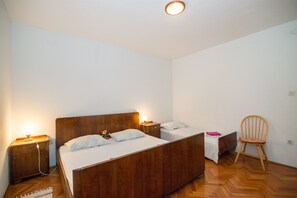 Coffres-forts dans les chambres, Wi-Fi gratuit