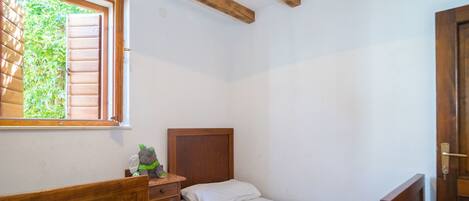 StrykjÀrn/strykbrÀda och sÀngklÀder