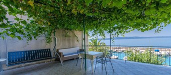 Apartments Tonci